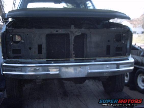 54-build--112809-002.jpg 11-28-09:   Today I started by removing the grille and and front trim pieces.