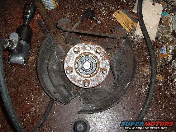 dscf0157.jpg Front MN12 spindle/hub