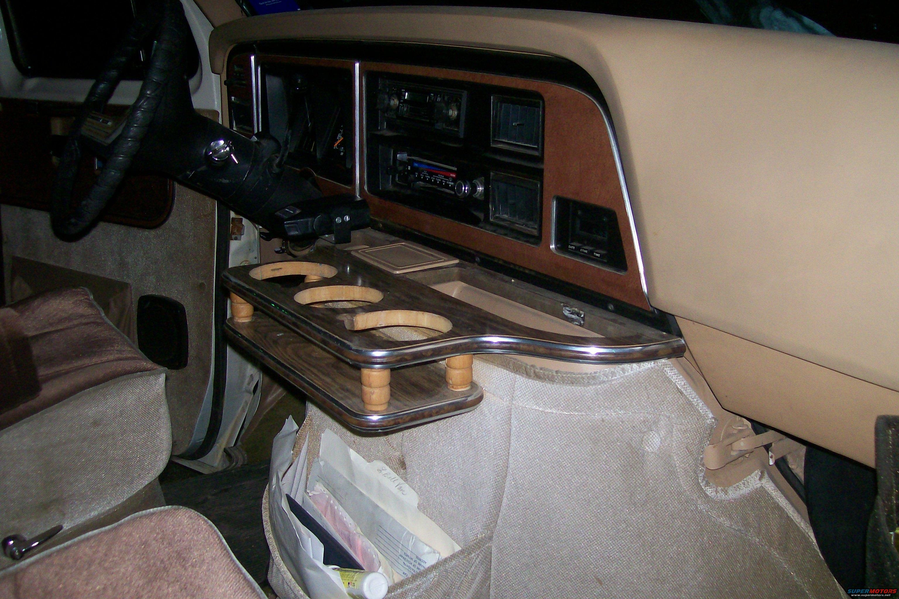 1982 Ford E350 photo
