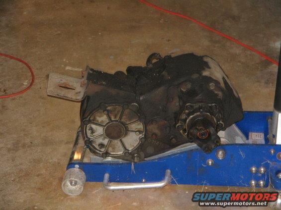 Transfer case on a blue jack