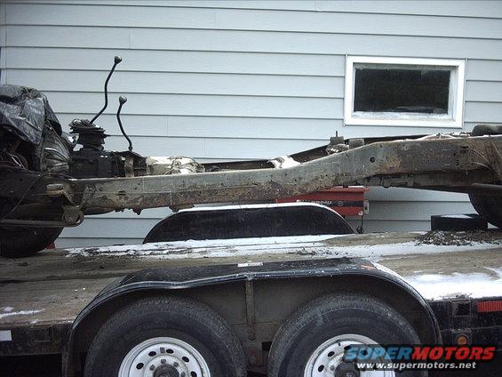 54-build--120709-007.jpg 12-07-09:   These pictures show where and how I plan to cut the frame.