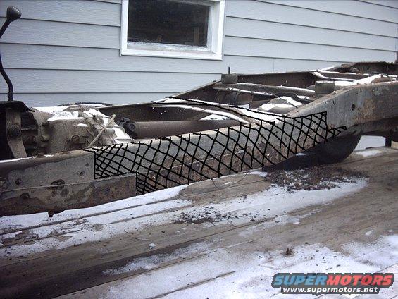 54-build--120709-0102.jpg 12-07-09:   Here's the section of frame that is going to be cut out.