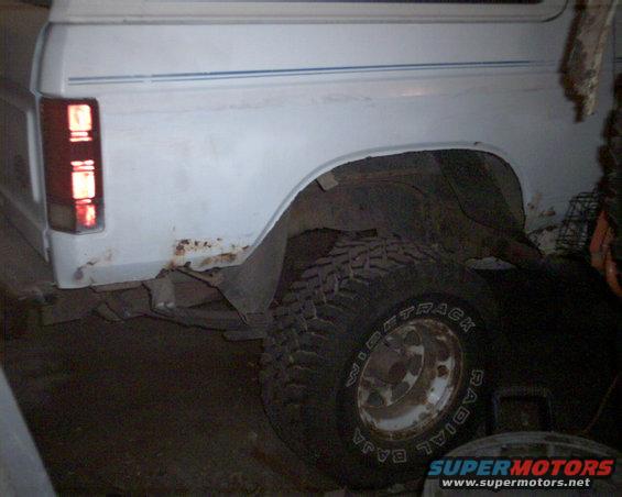 fendertrim2.jpg A little back fender trimming