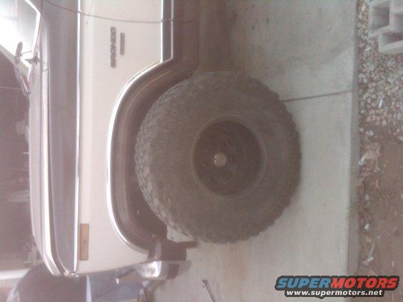 tireblk.jpg 