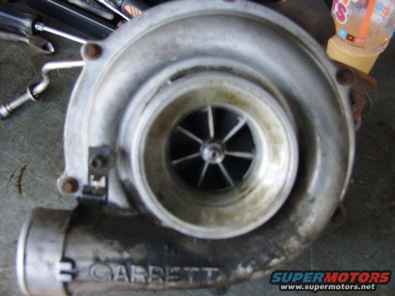 hpim9740.jpg Compressor side. Vanes are good. 