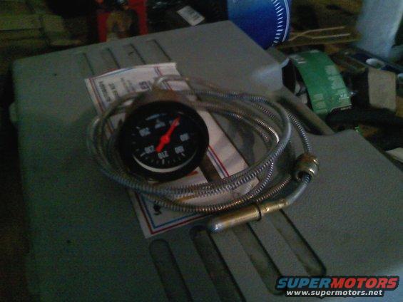 Temperature gauge with sender unit and braided line