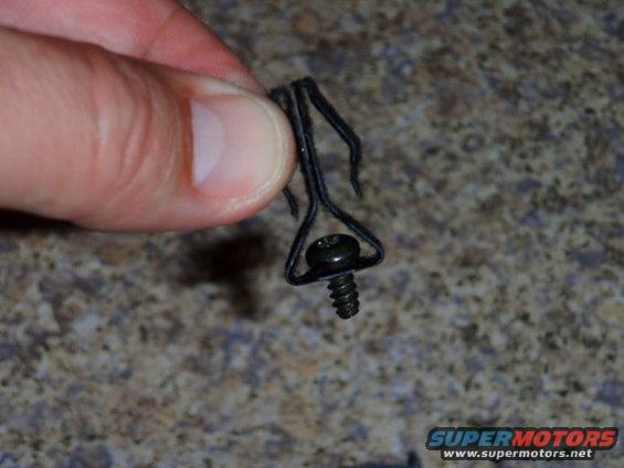 The clip can now seperate and a screw can be placed like so.