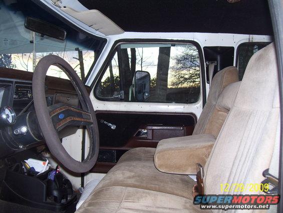 interior.jpg 