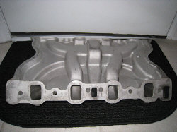 Aluminum intake manifold with rectangular ports