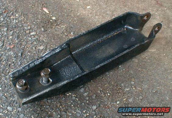 d60_027.jpg F450 shock towers. Note the additional reinforcement plate over F2/350 parts.