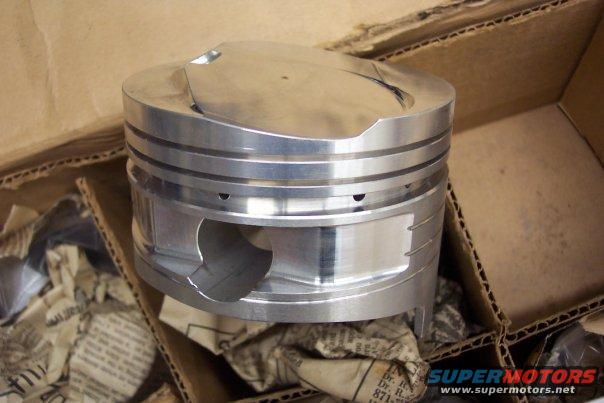 tricklepiston.jpg Venolia #483 for Dick Trickle?