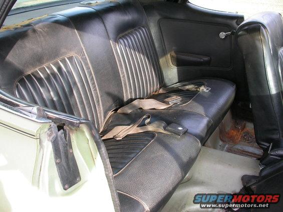 rear-seat-1.jpg 