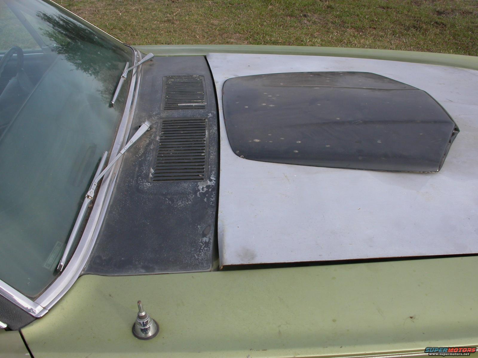 1968 Mercury Cougar photo