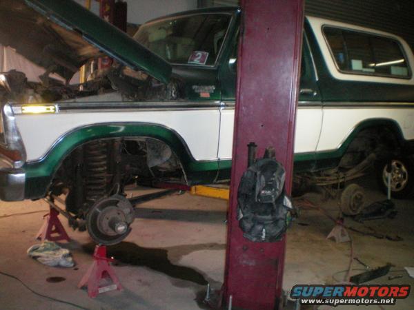 gettin her make over
