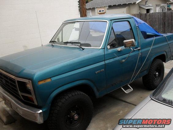 sdc11161.jpg Early '80's Bronco with no top in San Diego