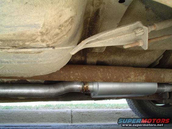 the new pipe in front of  muffler was a 5" long exhaus leak