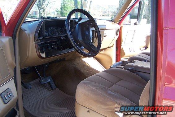 100_1198.jpg Interior view 1