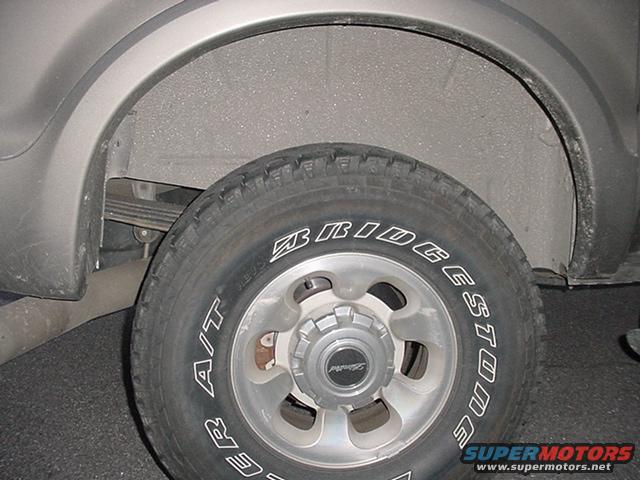 2002 Ford Excursion photo