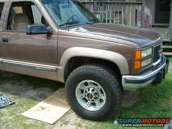 001.jpg Stock center caps did not fit without modification. Just was just a friction fit to see what it would look like.