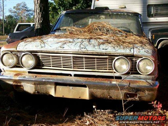 my-junks-026.jpg Front of 1964 Fairlane 500