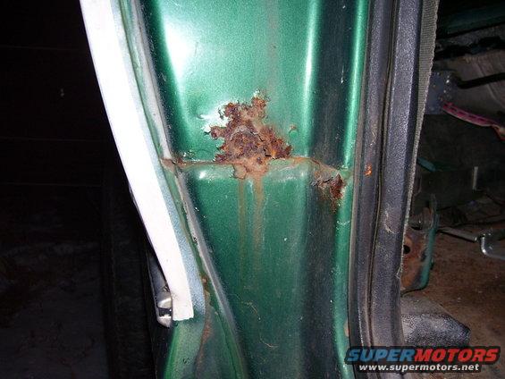 pass side door jamb