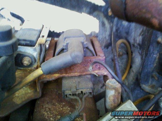 Capacitor on coil %u2013 Broken 
