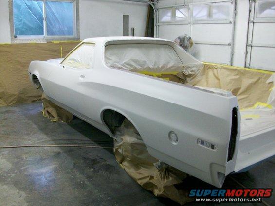 100_0414.jpg followed by a coat of white Omni MR170 epoxy sealer just before the color base coat