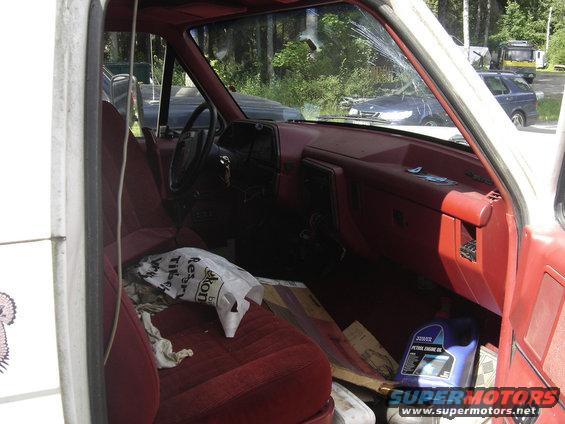 this is what the inside looked when i bought the car. Note the cacked windshield