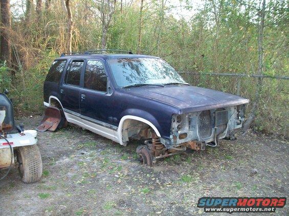 100_3261.jpg Original before I started stripping body down.  1990 Eddie Bower 4x4.