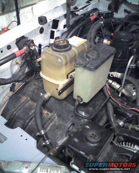 radiator-tank-and-washer-fluid-mount.jpg 