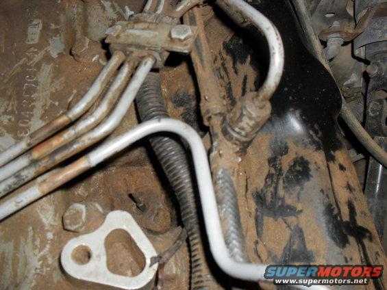 sdc12799.jpg Corroded Glow Plug 2