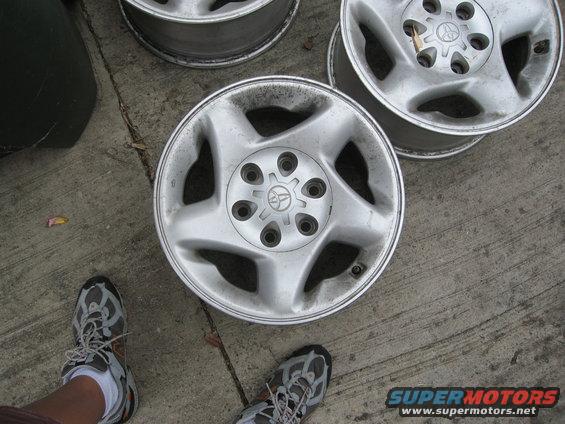 Five-lug Toyota wheels with center caps