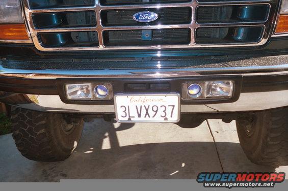 002_00a.jpg bumper mounted PIAA fog/driving lights