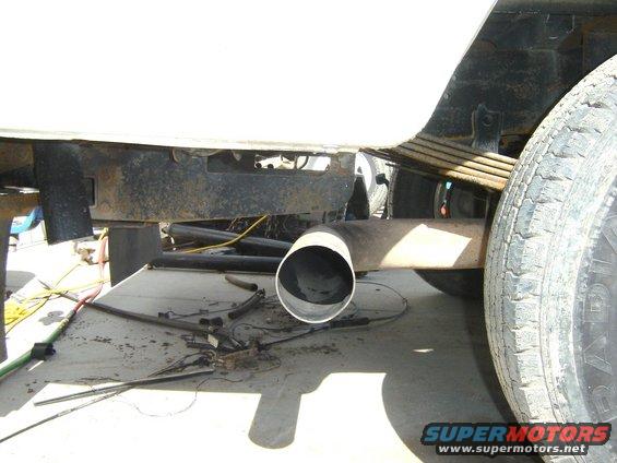 dsc00034.jpg the now factory 3 1/2 pipe a 460 can use!