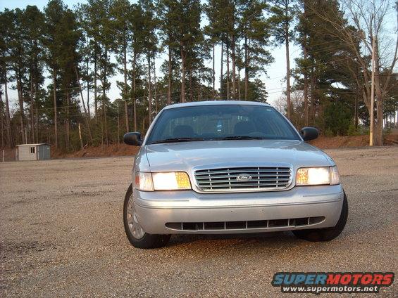 Silver 2003 Ford Crown Victoria front view