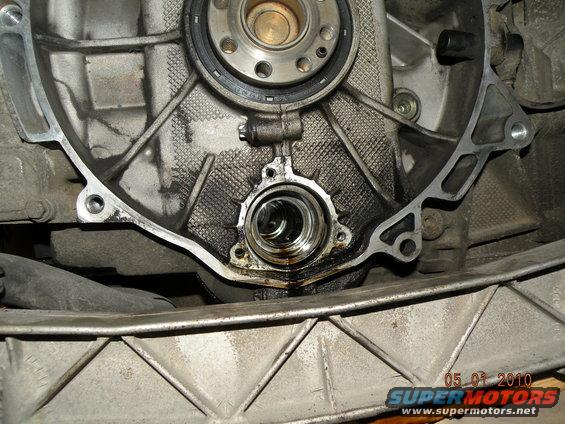 Engine part with oil residue and a seal
