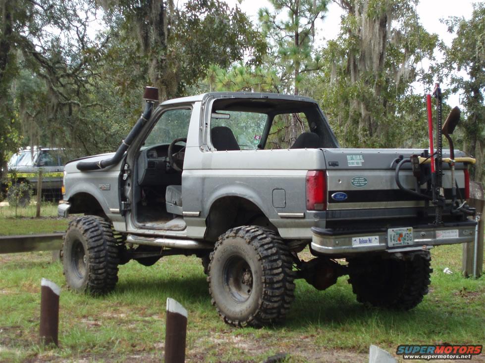 1992 Ford Bronco photo