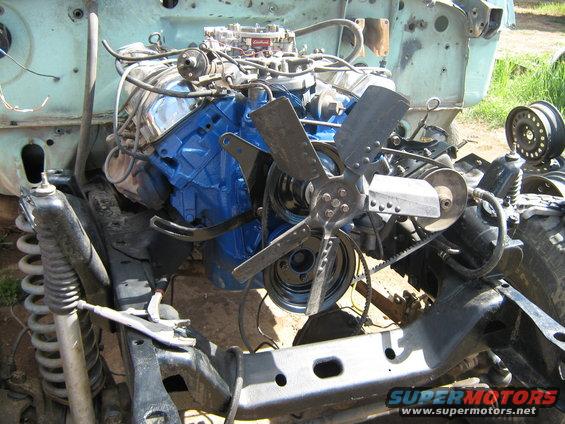 bronco-rebuild-18.jpg cleaned and painted motor