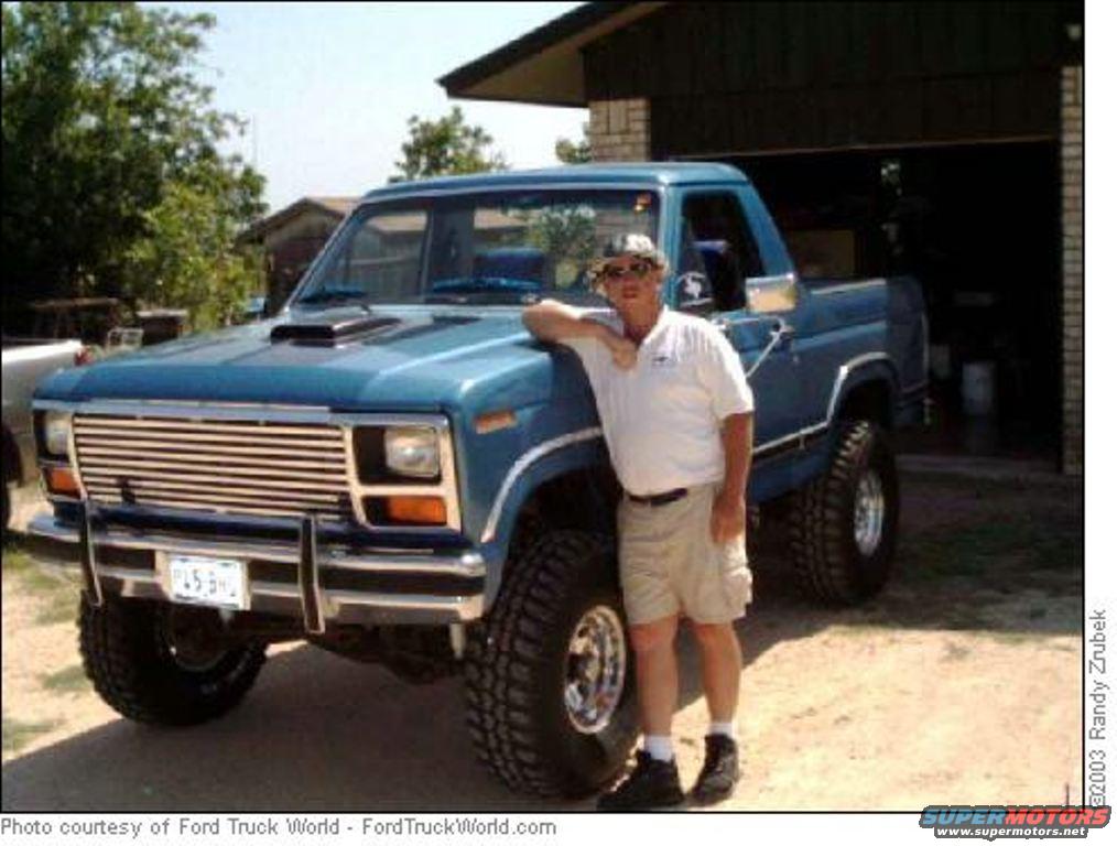 1984 Ford Bronco photo