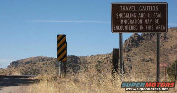 035a20smugglingsign.jpg 