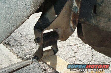Here's my shackle flip; the shackle is now "in compression"