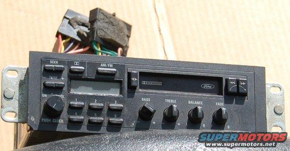 Ford car radio with push buttons and knobs