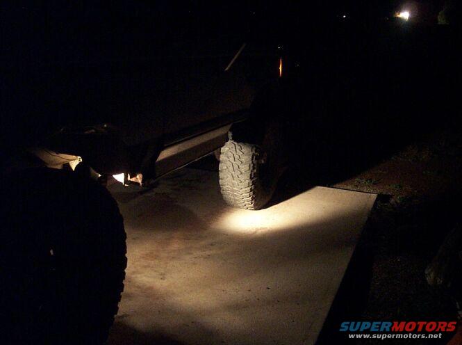 bronco-043.jpg Rock lights on 