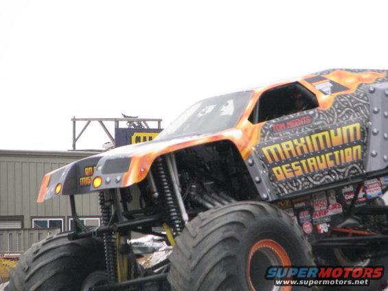 Monster truck with "MAXIMUM DESTRUCTION" graphics on side