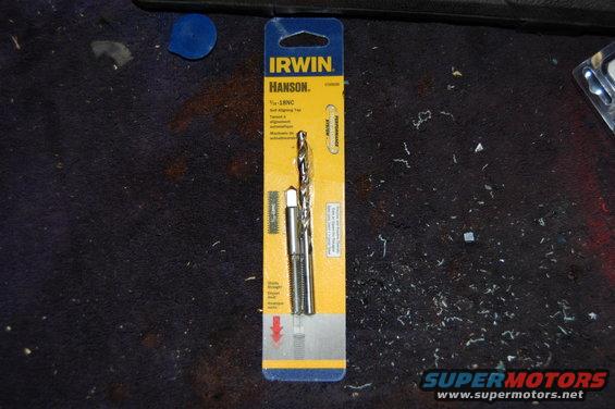 dsc_0526.jpg Drill bit and tap set I used.