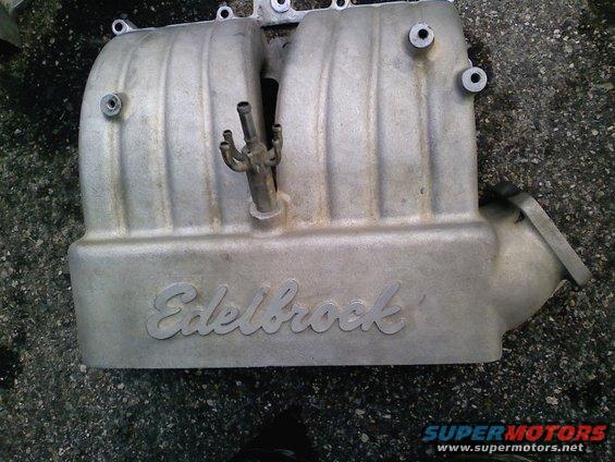 Edelbrock intake manifold with visible text