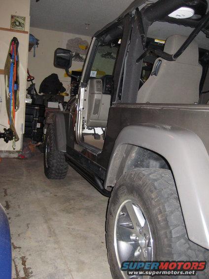 2005 Jeep Wrangler side view with sliders