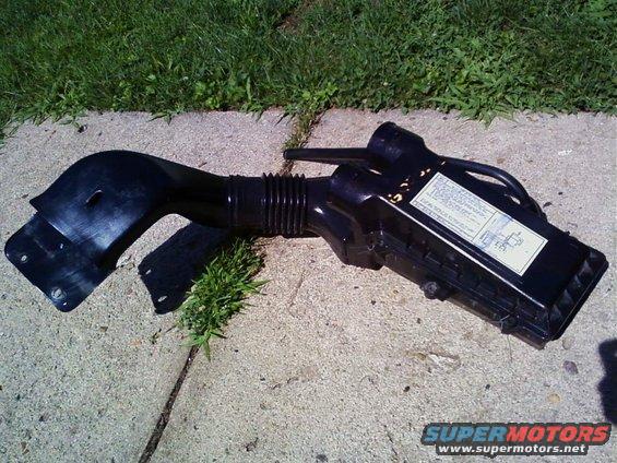 Airbox with a vacuum diagram for a 1989 5.0
http://fullsizebronco.com/forum/showthread.php?t=179792