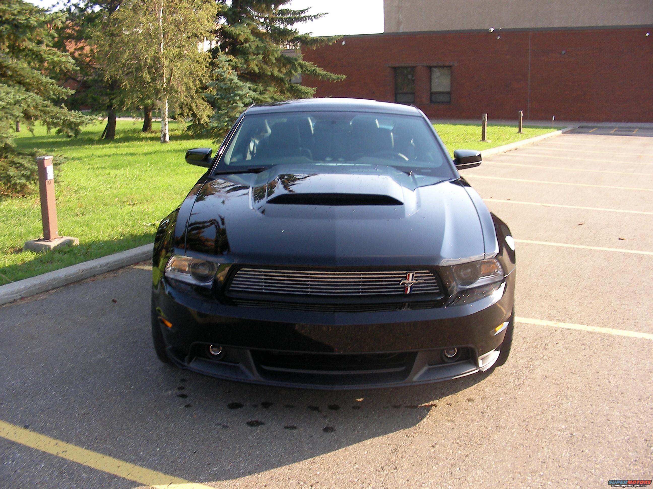 2011 Ford Mustang photo