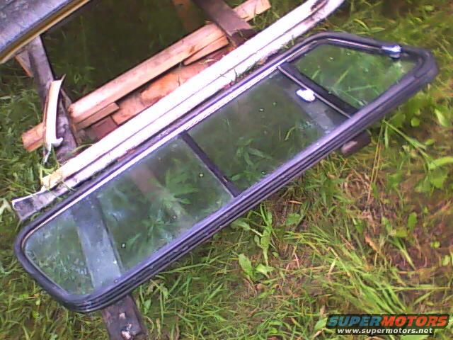 w1.jpg pass side window removed from topper